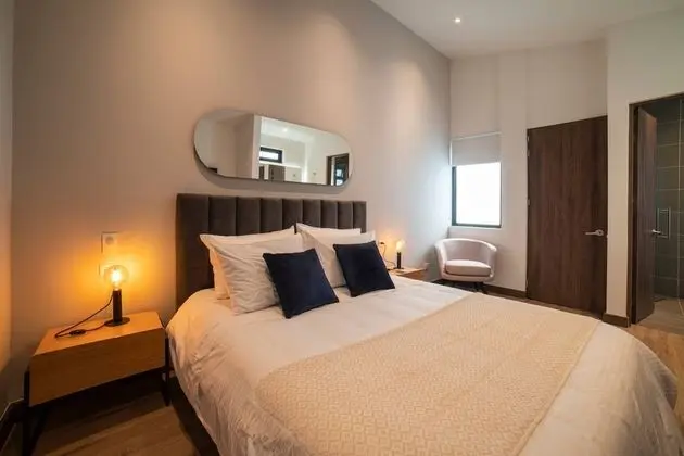Basic Double Room (304)