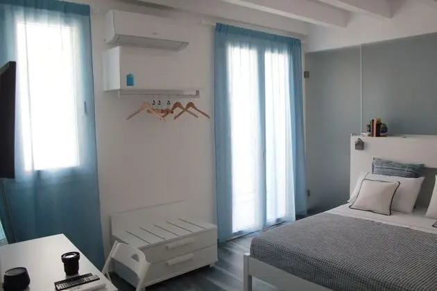 Deluxe Tek Büyük Yataklı Oda, Balkon, Deniz Manzaralı