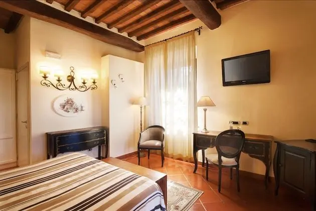 Basic Tek Büyük Yataklı Oda