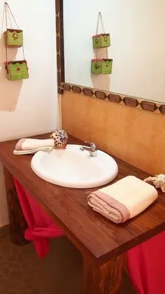 Tek Büyük Yataklı Oda, Bahçe Manzaralı