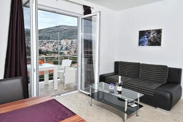 Comfort Süit, Teras, Kısmi Deniz Manzaralı