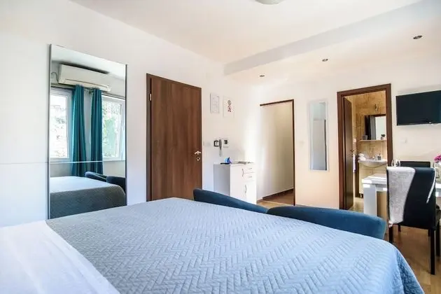Comfort Stüdyo Süit, Havuz Manzaralı