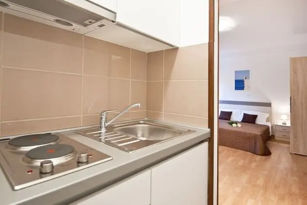Comfort Stüdyo Süit, Havuz Manzaralı