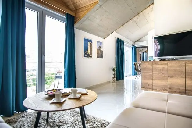 Superior Çatı Katı Süiti (Penthouse), Marina Manzaralı