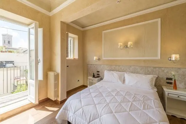 Standard Tek Büyük veya İki Ayrı Yataklı Oda