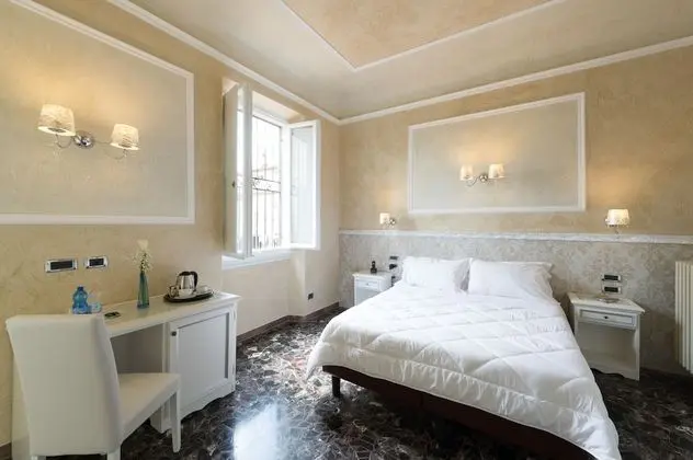 Standard Tek Büyük veya İki Ayrı Yataklı Oda