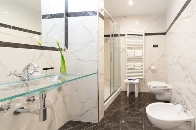 Standard Tek Büyük veya İki Ayrı Yataklı Oda