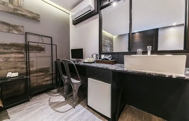 Standard Tek Büyük Yataklı Oda