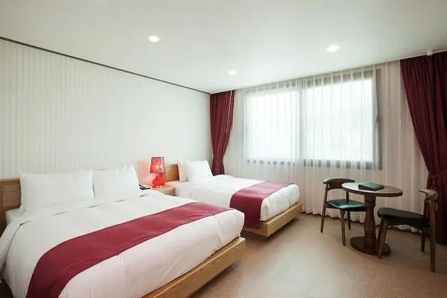 Family İki Ayrı Yataklı Oda