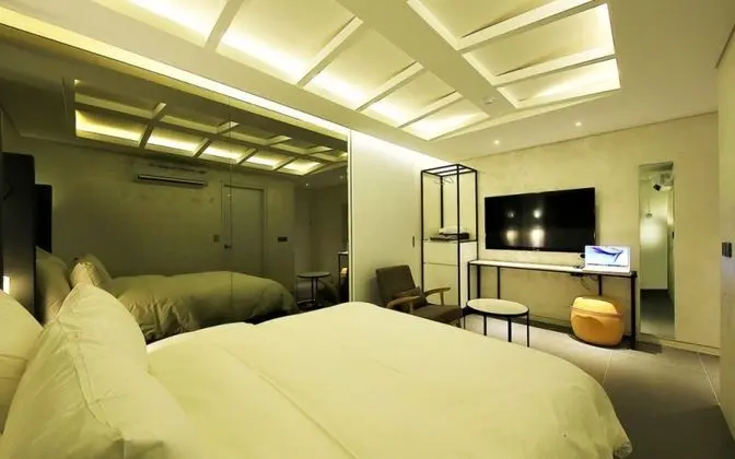 Oda (Semi-special room)