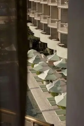 Deluxe Süit, 1 En Büyük (King) Boy Yatak, Havuz Manzaralı