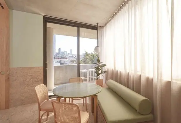 Junior Süit, 1 En Büyük (King) Boy Yatak, Şehir Manzaralı