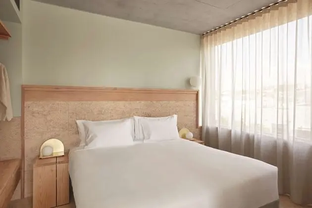 Junior Süit, 1 En Büyük (King) Boy Yatak, Şehir Manzaralı