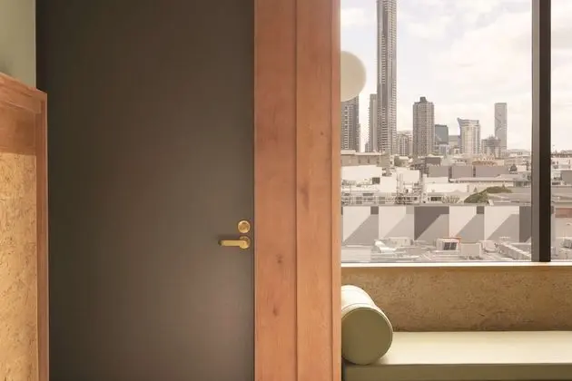 Oda, 1 En Büyük (King) Boy Yatak, Şehir Manzaralı