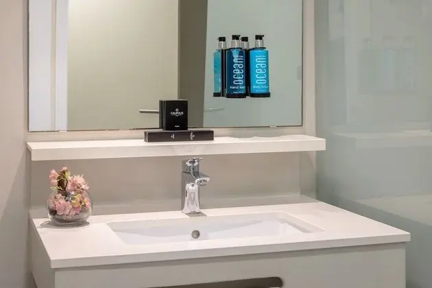 Üç Kişilik Oda, Dağ Manzaralı