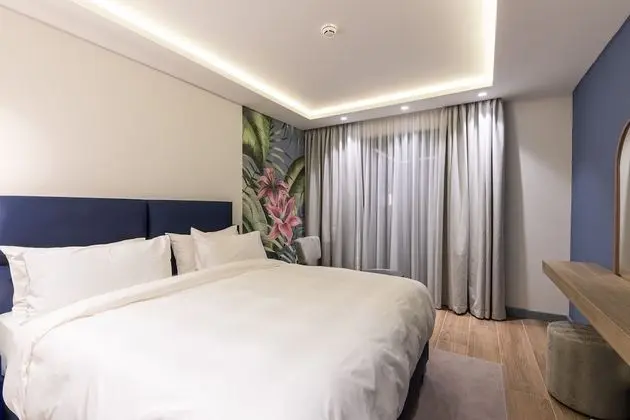 Tek Büyük Yataklı Oda, Bahçe Manzaralı
