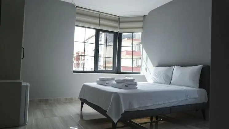 Standard Tek Büyük Yataklı Oda