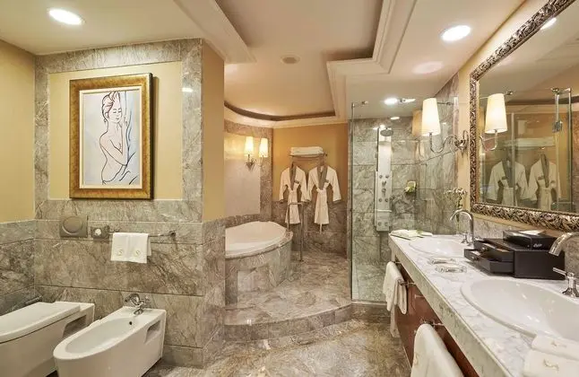https://images.etstur.com/files/images/hotelImages/TR/50656/l/Calista-Luxury-Resort-Oda-364132.jpg