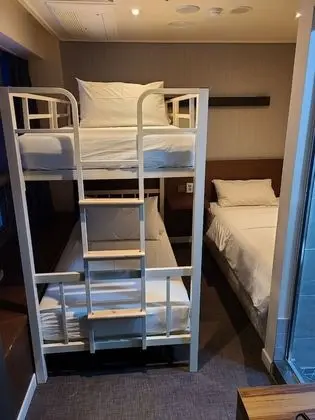 Üç Kişilik Oda, Özel Banyo