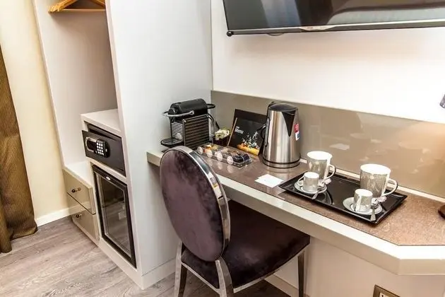 Deluxe Dört Kişilik Oda