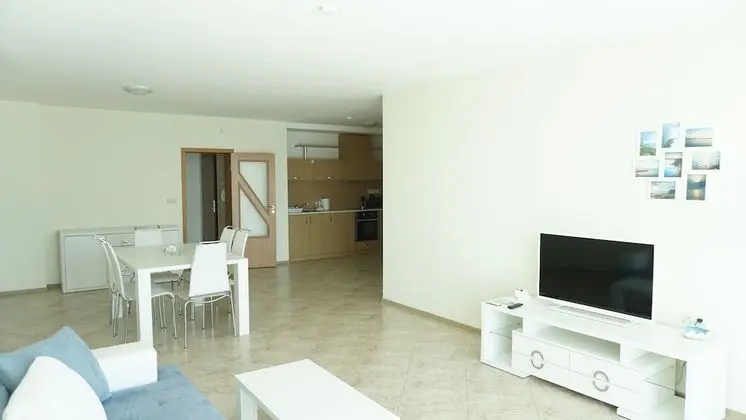 Comfort Apart Daire, 1 Çift Kişilik Yatak ve Çekyat, Balkon, Deniz Manzaralı