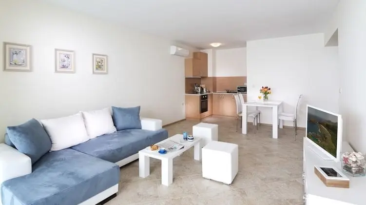 Standard Apart Daire, Balkon, Deniz Manzaralı