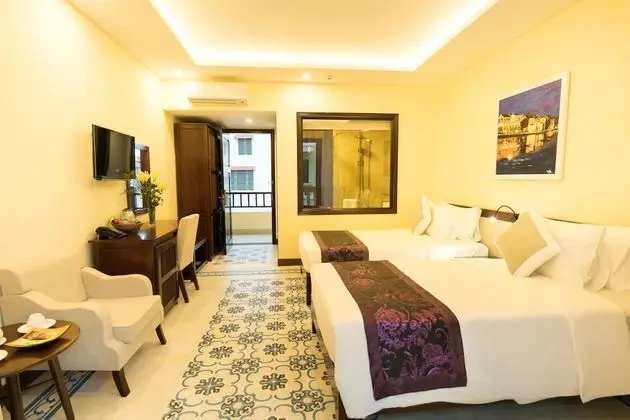 Deluxe Oda, Balkon, Havuz Manzaralı
