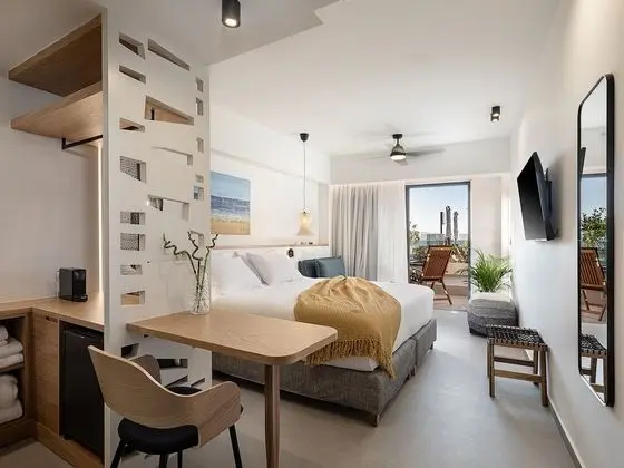 Comfort Suite with Sea View and Outdoor Spa Bath