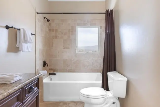 Ev