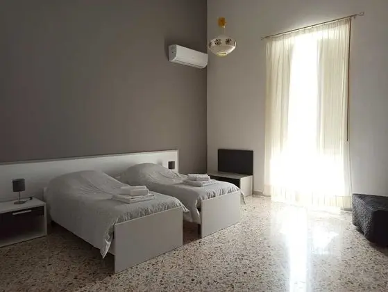 Comfort Tek Büyük veya İki Ayrı Yataklı Oda