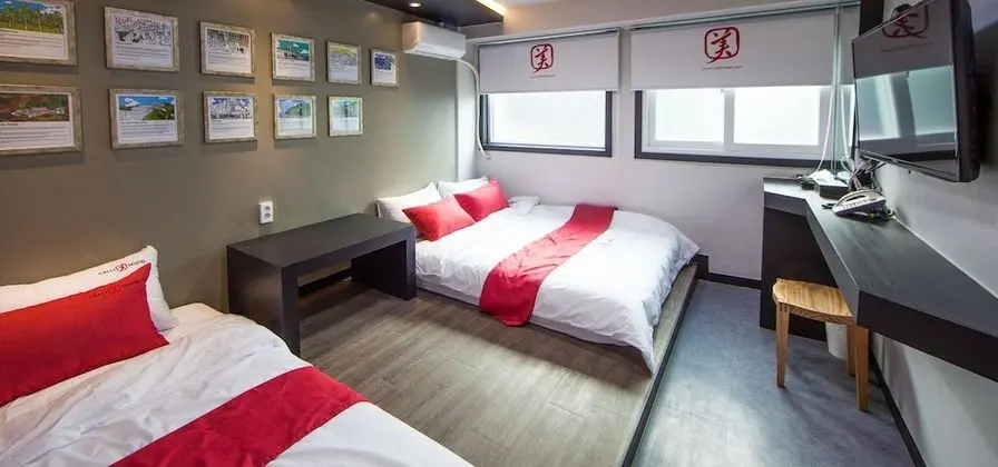 Deluxe Room (Free Parking)