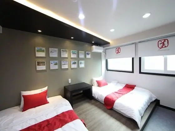 Twin Room (Free Parking)