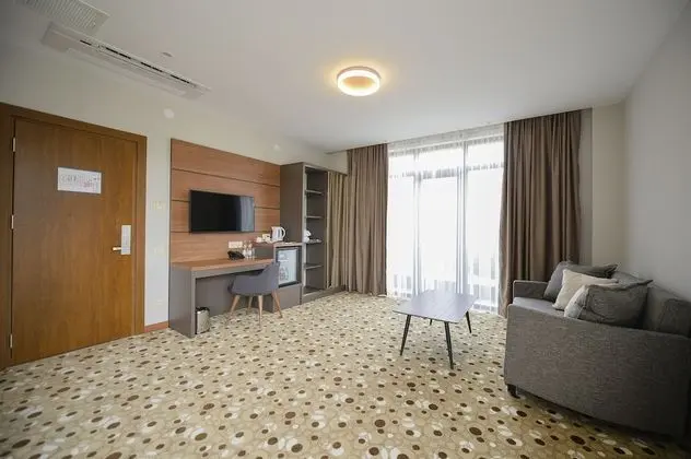 Deluxe Tek Büyük Yataklı Oda