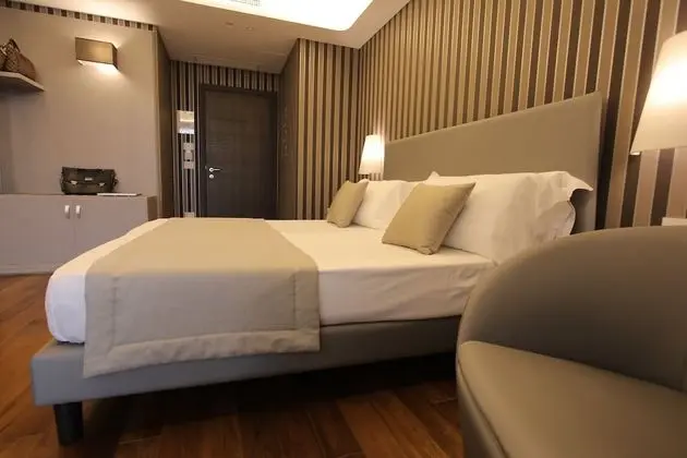 Comfort Tek Büyük veya İki Ayrı Yataklı Oda