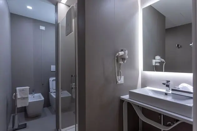 Design Apart Daire, 1 En Büyük (King) Boy Yatak