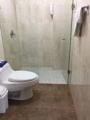 Üç Kişilik Oda, Şehir Manzaralı
