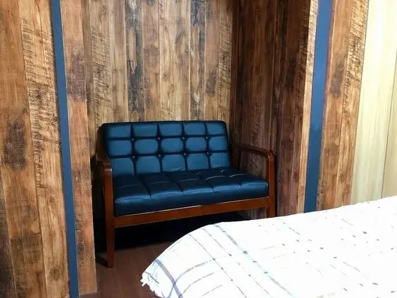 301