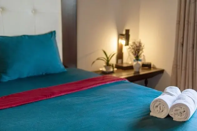 Deluxe Tek Büyük Yataklı Oda, Nehir Manzaralı