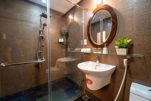 Deluxe Tek Büyük Yataklı Oda, Nehir Manzaralı