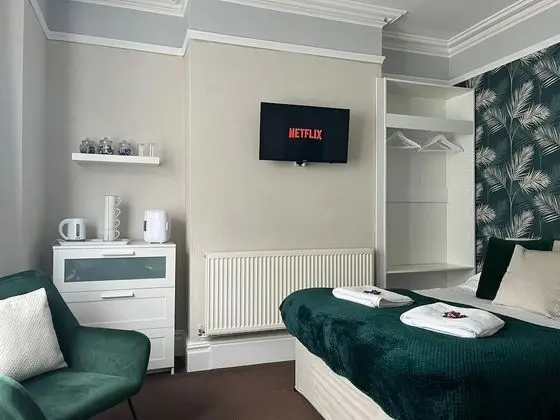 Grand Tek Büyük Yataklı Oda