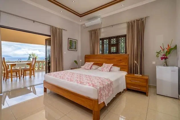 Deluxe Tek Büyük Yataklı Oda, Deniz Manzaralı