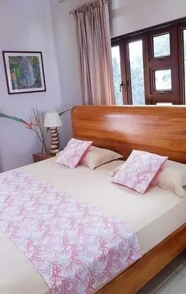 Deluxe Tek Büyük Yataklı Oda, Deniz Manzaralı