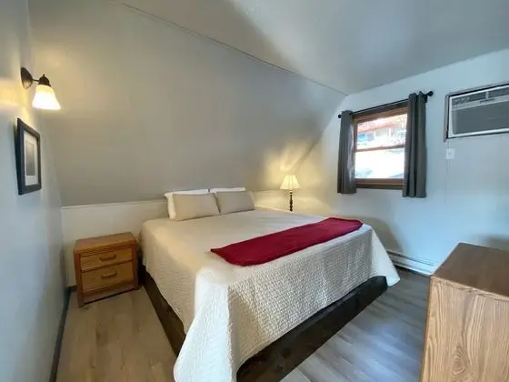 Kulübe, Özel Banyo (E-108)