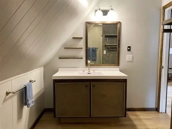 Kulübe, Özel Banyo (E-108)