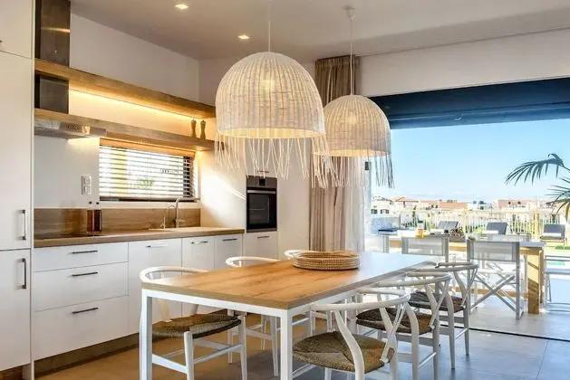 Luxury Villa, 3 Yatak Odası, Kısmi Deniz Manzarası