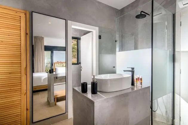 Luxury Villa, 3 Yatak Odası, Kısmi Deniz Manzarası