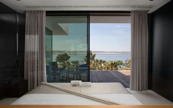 Deluxe Villa, 4 Yatak Odası, Kişiye Özel Havuzlu, Deniz Manzaralı