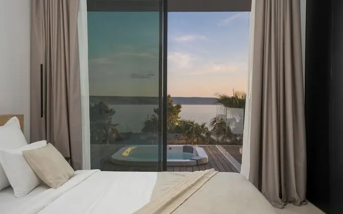 Deluxe Villa, 4 Yatak Odası, Kişiye Özel Havuzlu, Deniz Manzaralı