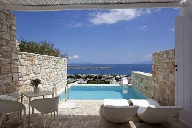 Laurel luxurious Sea View Room with Private Swimming Pool
