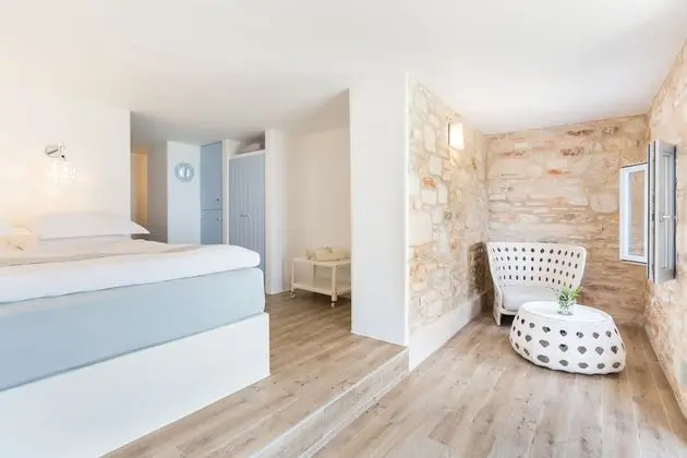 Oregano Premier Sea View Room with Private Swimming Pool